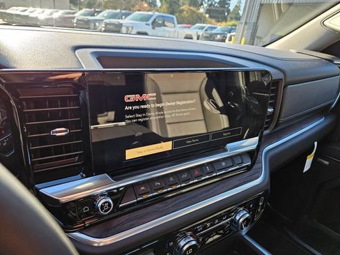 New 2025 GMC Sierra 1500 SLT w/ SLT Premium Plus Package image 23