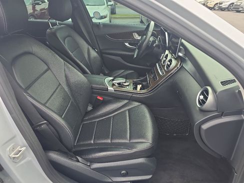Used 2015 Mercedes-Benz C 300 Sedan image 13