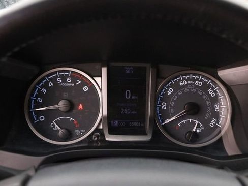 Used 2020 Toyota Tacoma SR5 image 13