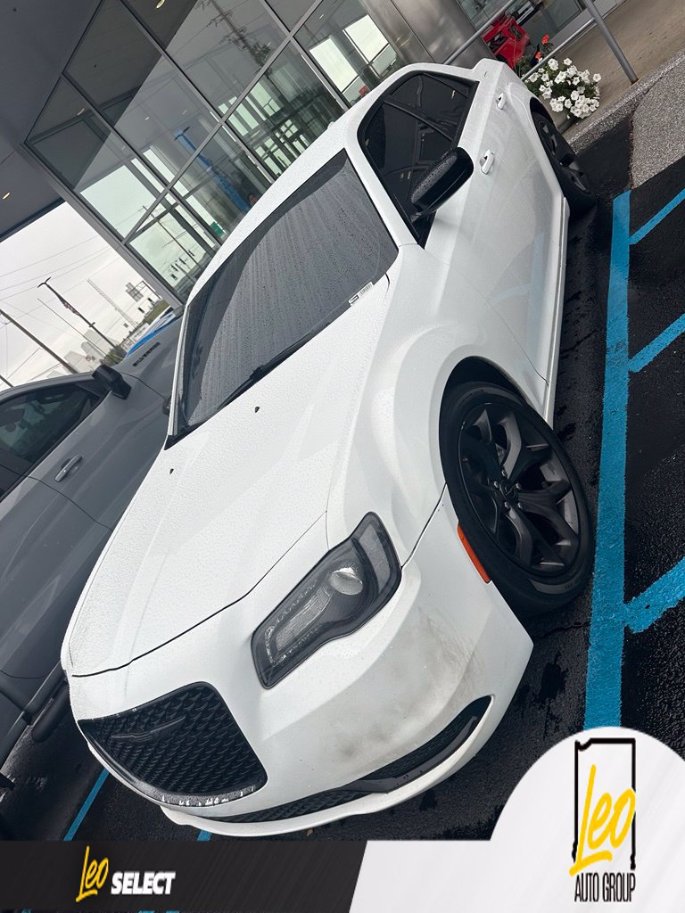 Used 2022 Chrysler 300 Touring w/ Sport Appearance Package RWD image 1