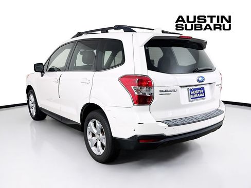 Used 2016 Subaru Forester 2.5i Limited AWD/4WD image 5