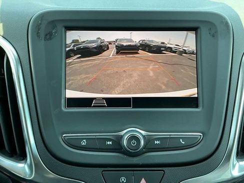 Used 2024 Chevrolet Equinox LT FWD image 28