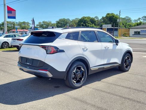 New 2026 Kia Sportage EX w/ EX Panorama Roof Package FWD image 6