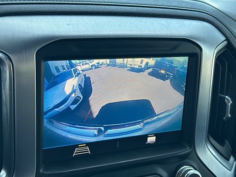 Used 2021 GMC Sierra 2500 SLE w/ SLE Convenience Package AWD/4WD image 18
