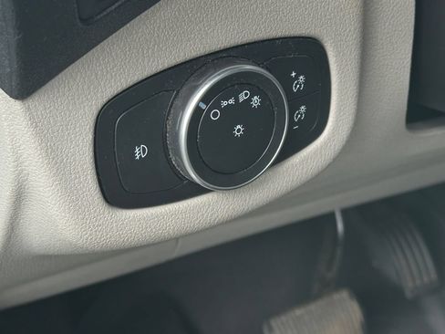 Used 2020 Ford Transit Connect Titanium FWD image 19