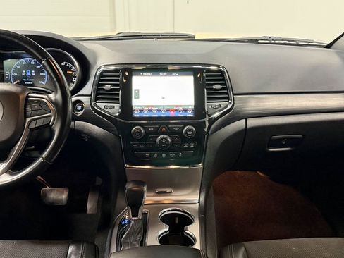 Used 2022 Jeep Grand Cherokee Altitude image 18