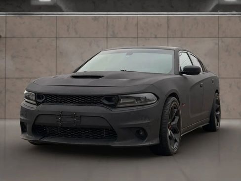 Used 2018 Dodge Charger R/T w/ Plus Group image 6