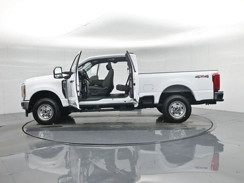 Used 2026 Ford F250 XL w/ FX4 Off-Road Package image 34