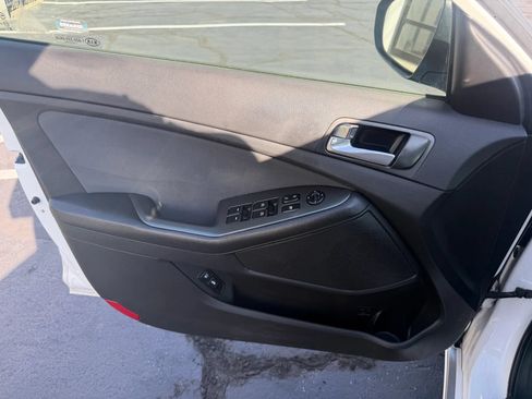Used 2015 Kia Optima LX w/ Hybrid Convenience Package FWD image 10
