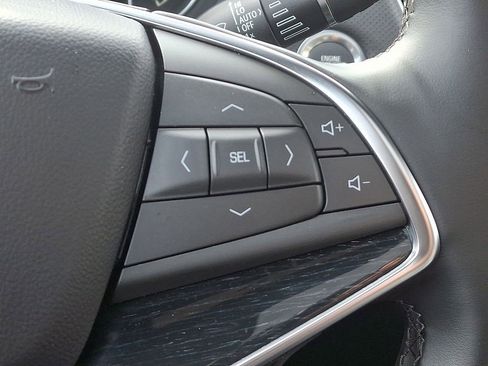 Certified 2025 Cadillac XT5 Premium Luxury w/ LPO, Floor Liner Package image 22