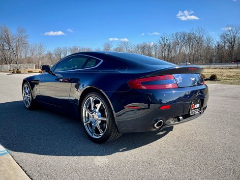 Used 2009 Aston Martin V8 Vantage Base image 9