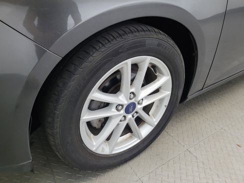 Used 2016 Ford Focus SE FWD image 31