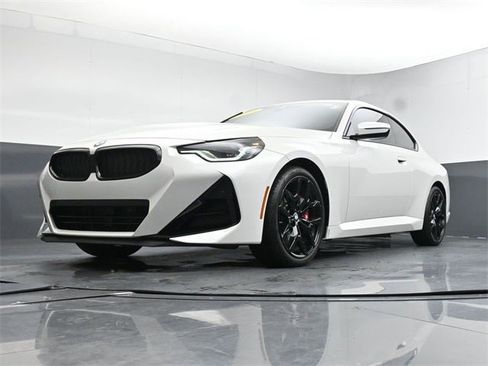 Used 2025 BMW 230i xDrive Coupe w/ M Sport Package image 38