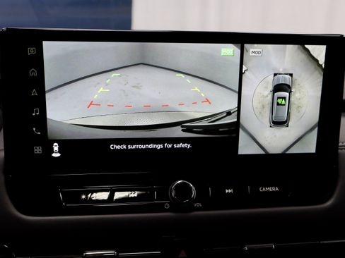 New 2025 Mitsubishi Outlander SE image 24