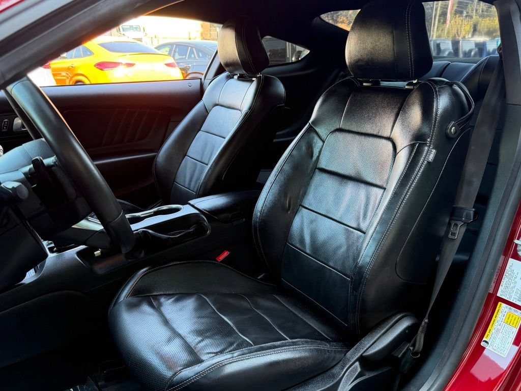 Used 2020 Ford Mustang Premium RWD image 25