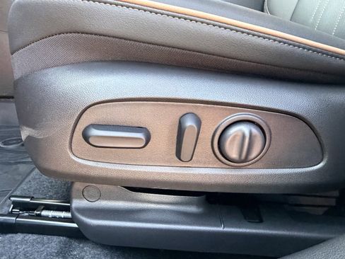 New 2026 Buick Envista Sport Touring FWD image 18