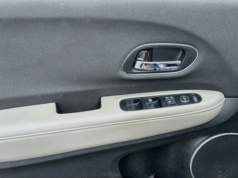 Used 2019 Honda HR-V EX image 19