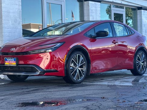 Used 2026 Toyota Prius Limited w/ Limited Premium Package image 8