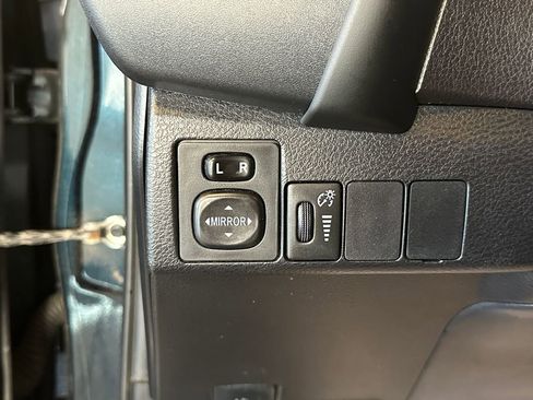 Used 2018 Toyota Corolla SE FWD image 18