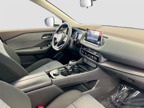 Used 2023 Nissan Rogue SV AWD/4WD image 26