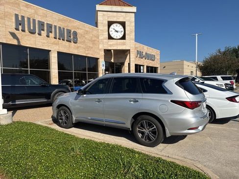 Used 2019 INFINITI QX60 Luxe image 2