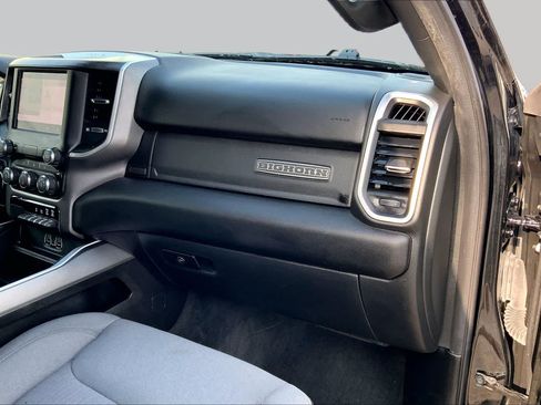 Used 2023 RAM 1500 Big Horn AWD/4WD image 36