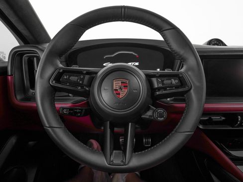 Used 2025 Porsche Cayenne GTS image 17