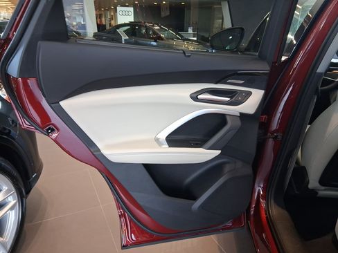 Used 2025 Audi Q5 Premium Plus image 26