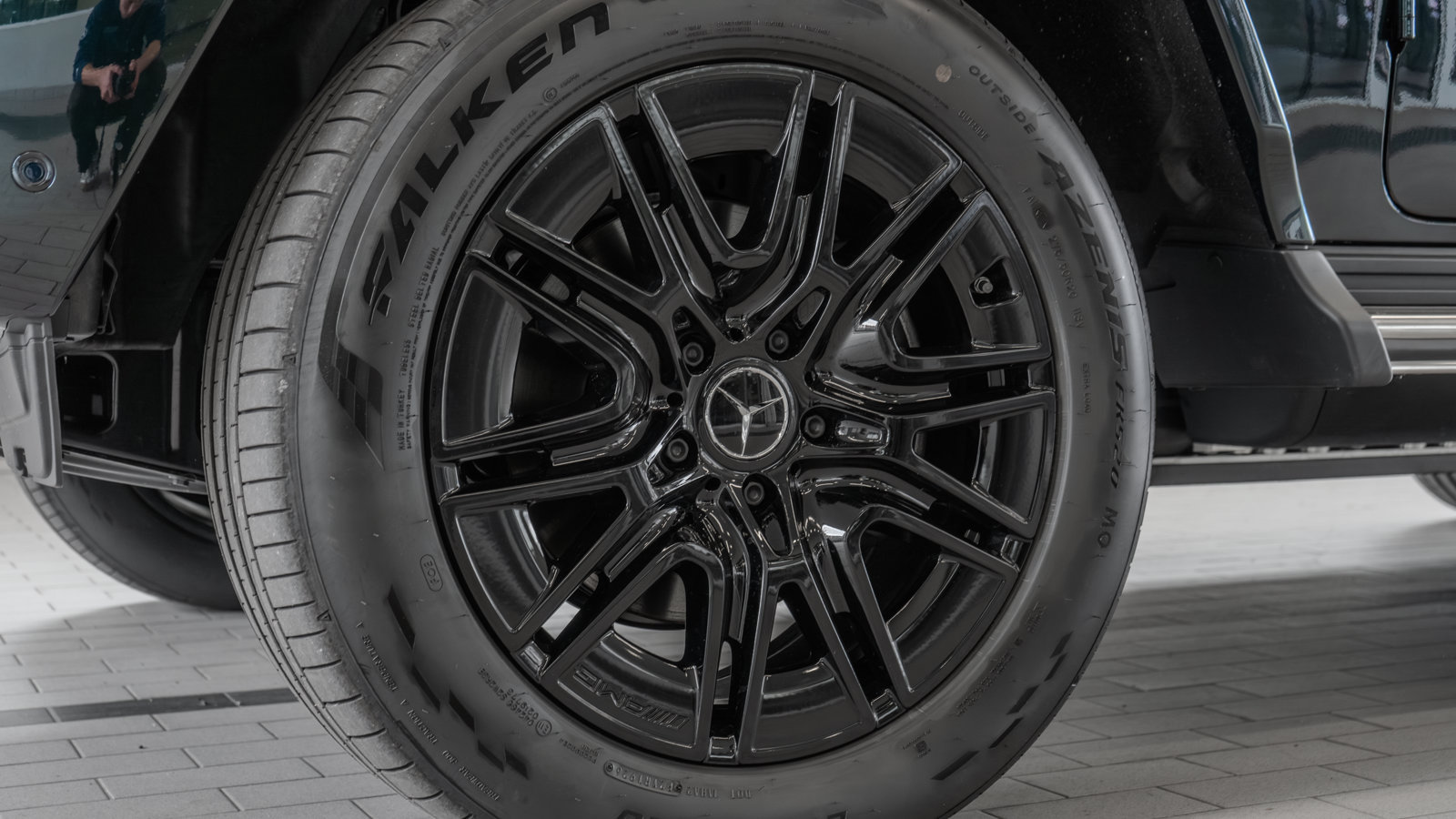 New 2027 Mercedes-Benz G 580 e image 31