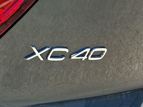 Certified 2026 Volvo XC40 B5 Plus AWD/4WD image 29