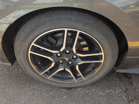 Used 2020 Ford Mustang Premium RWD image 9