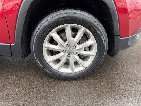 Used 2015 Jeep Cherokee Limited image 14