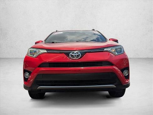Used 2016 Toyota RAV4 XLE image 2