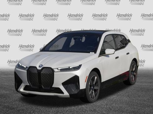 Certified 2024 BMW iX xDrive50 w/ Premium Package AWD/4WD image 5