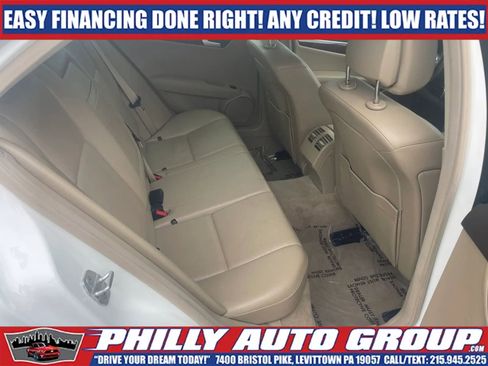 Used 2013 Mercedes-Benz C 250 Sedan image 17