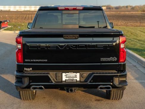 Used 2023 Chevrolet Silverado 1500 High Country AWD/4WD image 6