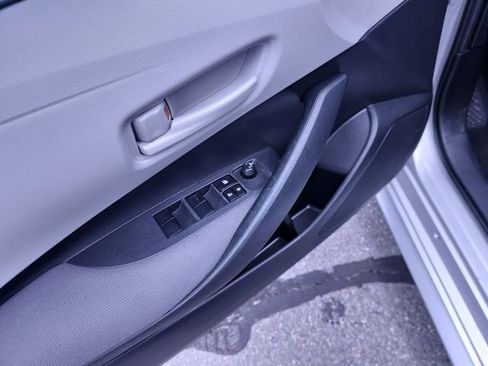 Used 2023 Toyota Corolla LE w/ LE Convenience Package FWD image 13