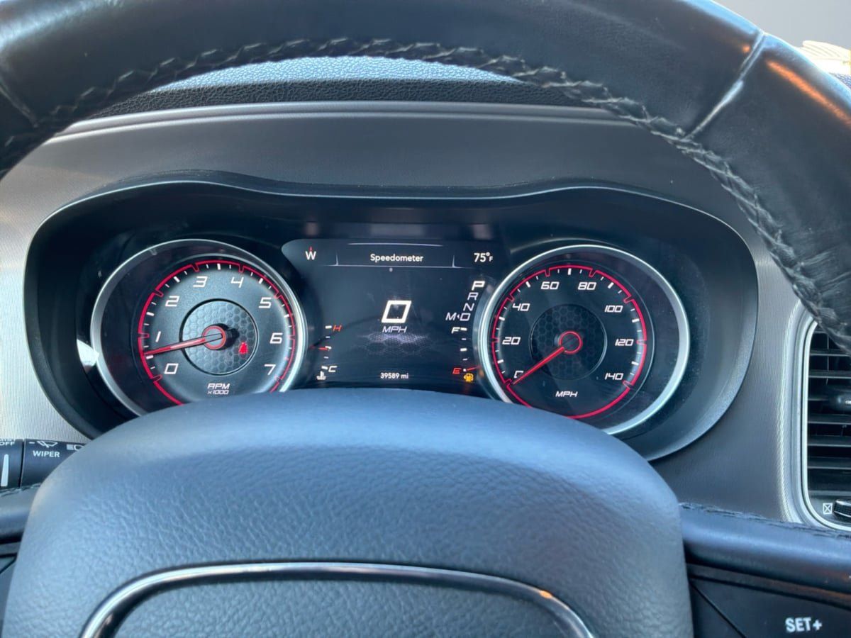 Used 2023 Dodge Charger SXT RWD image 12