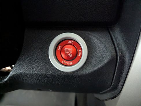 Used 2016 RAM 1500 Laramie w/ Convenience Group image 24