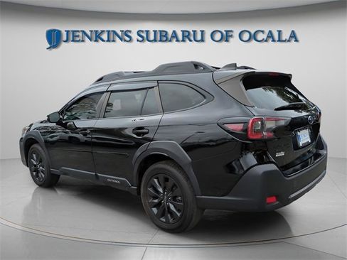Used 2023 Subaru Outback Onyx Edition image 8