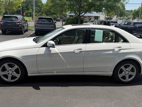 Used 2014 Mercedes-Benz E 350 4MATIC Sedan image 4
