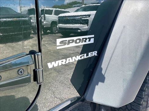 Used 2011 Jeep Wrangler Sport AWD/4WD image 29