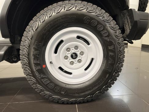 New 2026 Ford Bronco Heritage Edition image 7