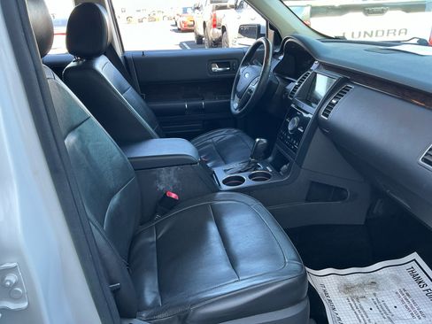 Used 2019 Ford Flex Limited image 19