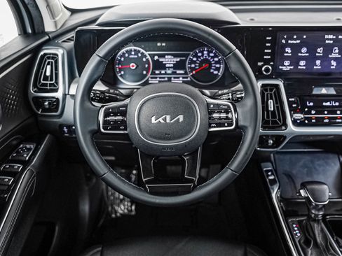Used 2022 Kia Sorento SX FWD image 15