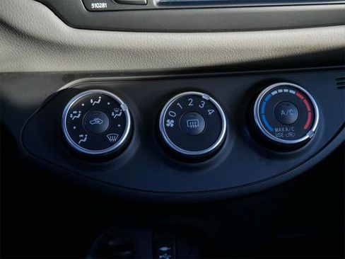 Certified 2018 Toyota Yaris LE image 23