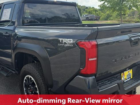 Used 2024 Toyota Tacoma TRD Off-Road AWD/4WD image 38