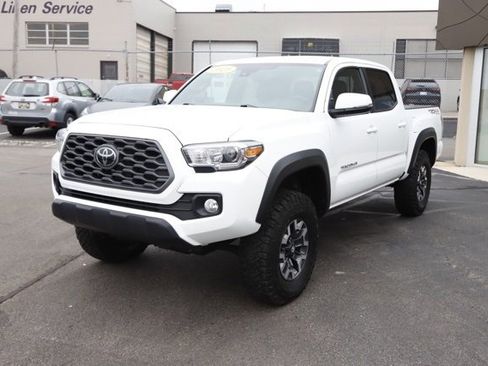 Used 2023 Toyota Tacoma TRD Off-Road image 11