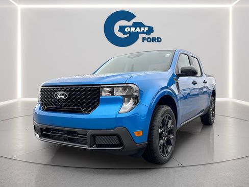 New 2025 Ford Maverick XLT w/ Black Appearance Package image 9