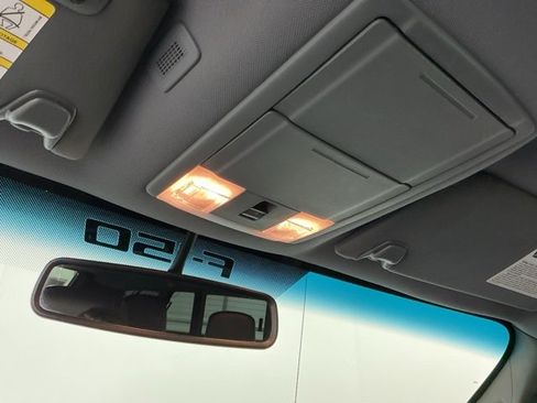 Used 2012 Ford F150 Lariat w/ Lariat Chrome Pkg image 18